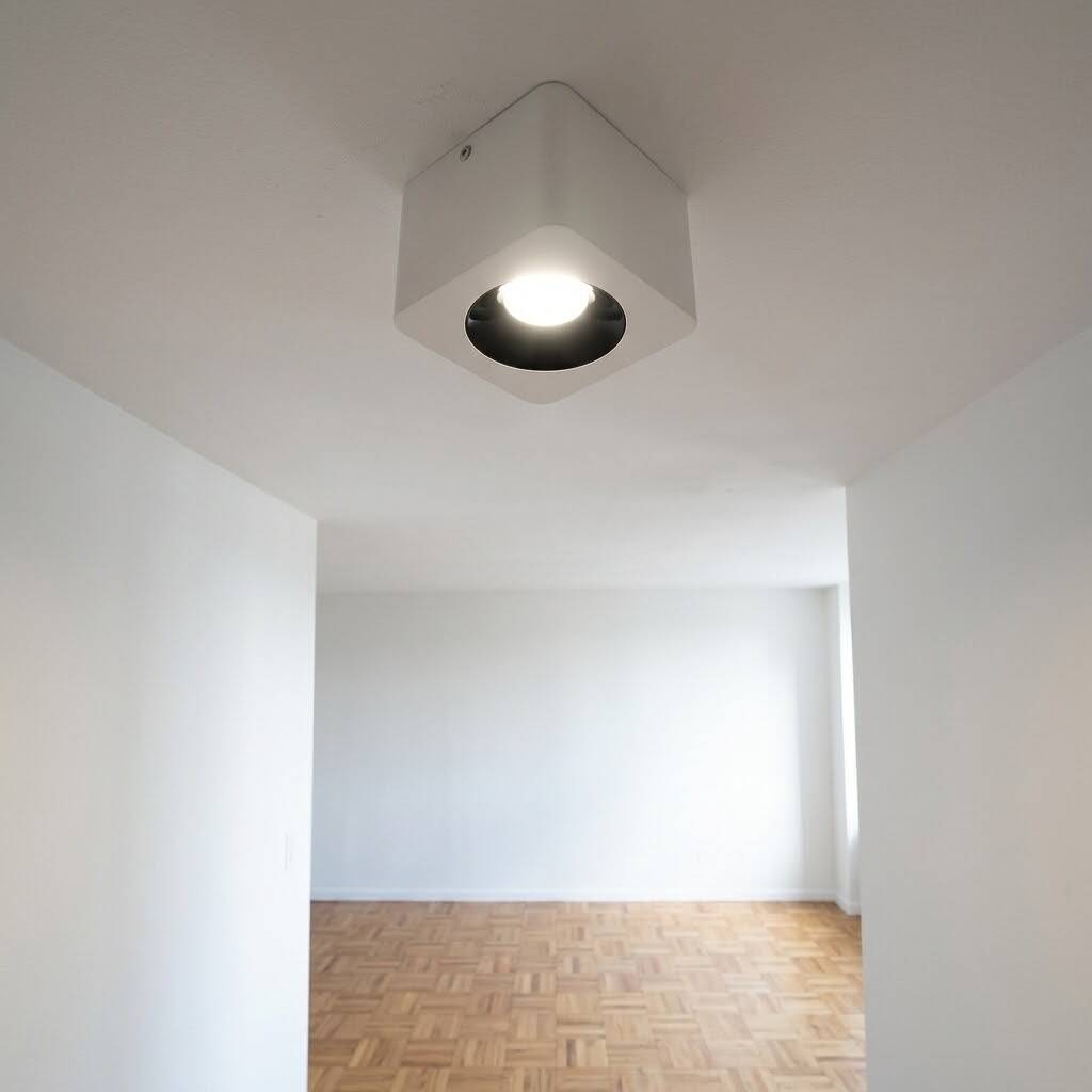 ACK 10W 4000K Ilık Beyaz 1030lm Kamaşma Önleyici Tekli Sıva Üstü Spot (102x102 mm Beyaz Kasa) AH12-01110 - 2