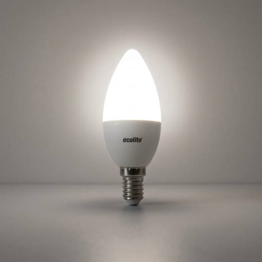 ECOLİTE 4,8W ILIK BEYAZ 4000K LED CANDLE Ampul : 220V -Opal cam - 470 Lümen 15.000 saat ömür  - 3