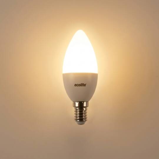 ECOLİTE 4,8W GÜNIŞIĞI 3000K LED CANDLE Ampul : 220V -Opal cam - 470 Lümen 15.000 saat ömür - 3